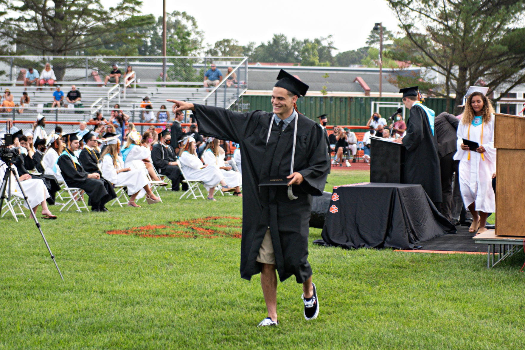 070820_nws_middlegrad